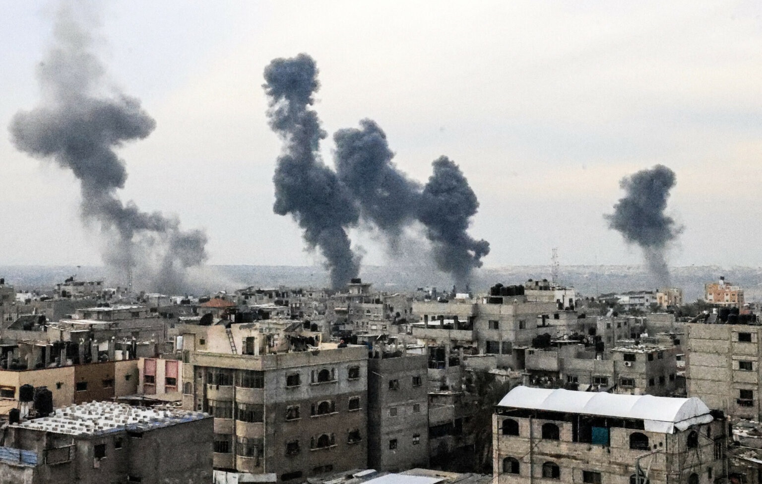Israel tuyên bố không kích nhằm vào chỉ huy cấp cao của Hamas- Ảnh 1.