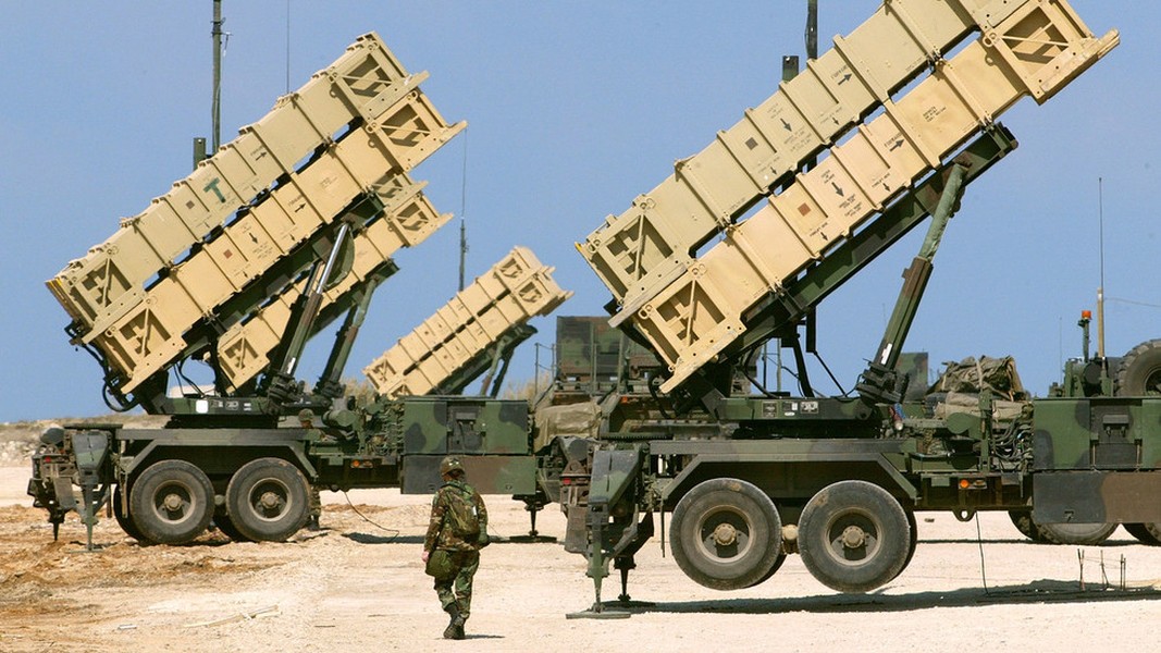 Quân đội Ukraine gặp rắc rối lớn khi mất bệ phóng tên lửa phòng không Patriot- Ảnh 11.