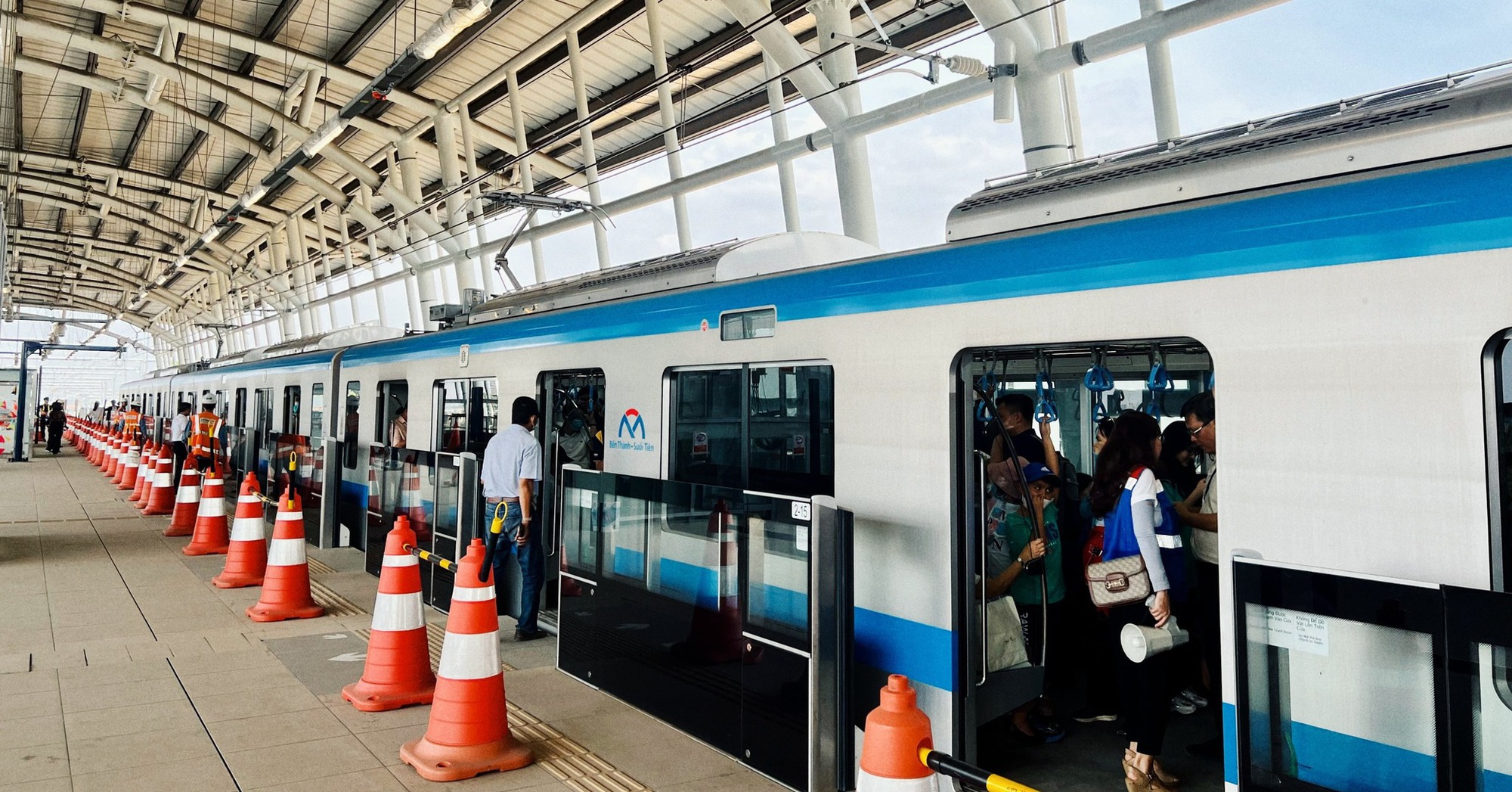 Metro số 1 lại lùi thời gian vận hành thương mại đến cuối năm 2024     