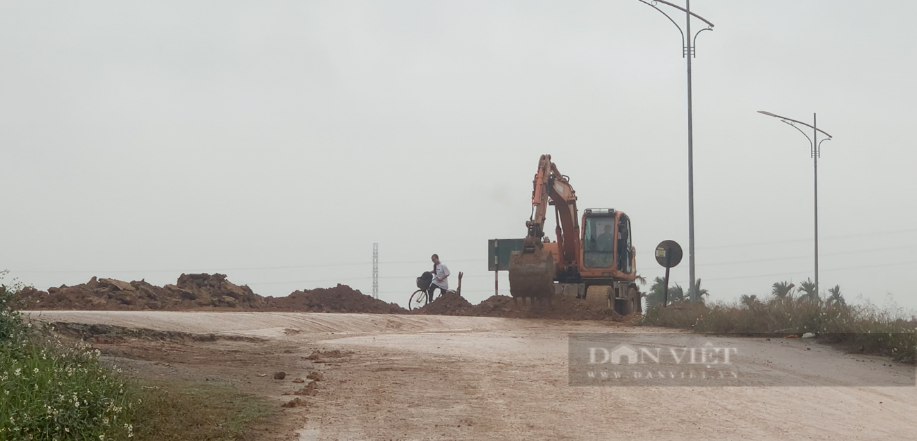 Dự án cải tạo đê Đan Phượng: Nhà thầu "bỏ quên" biện pháp đảm bảo an toàn giao thông?- Ảnh 7.