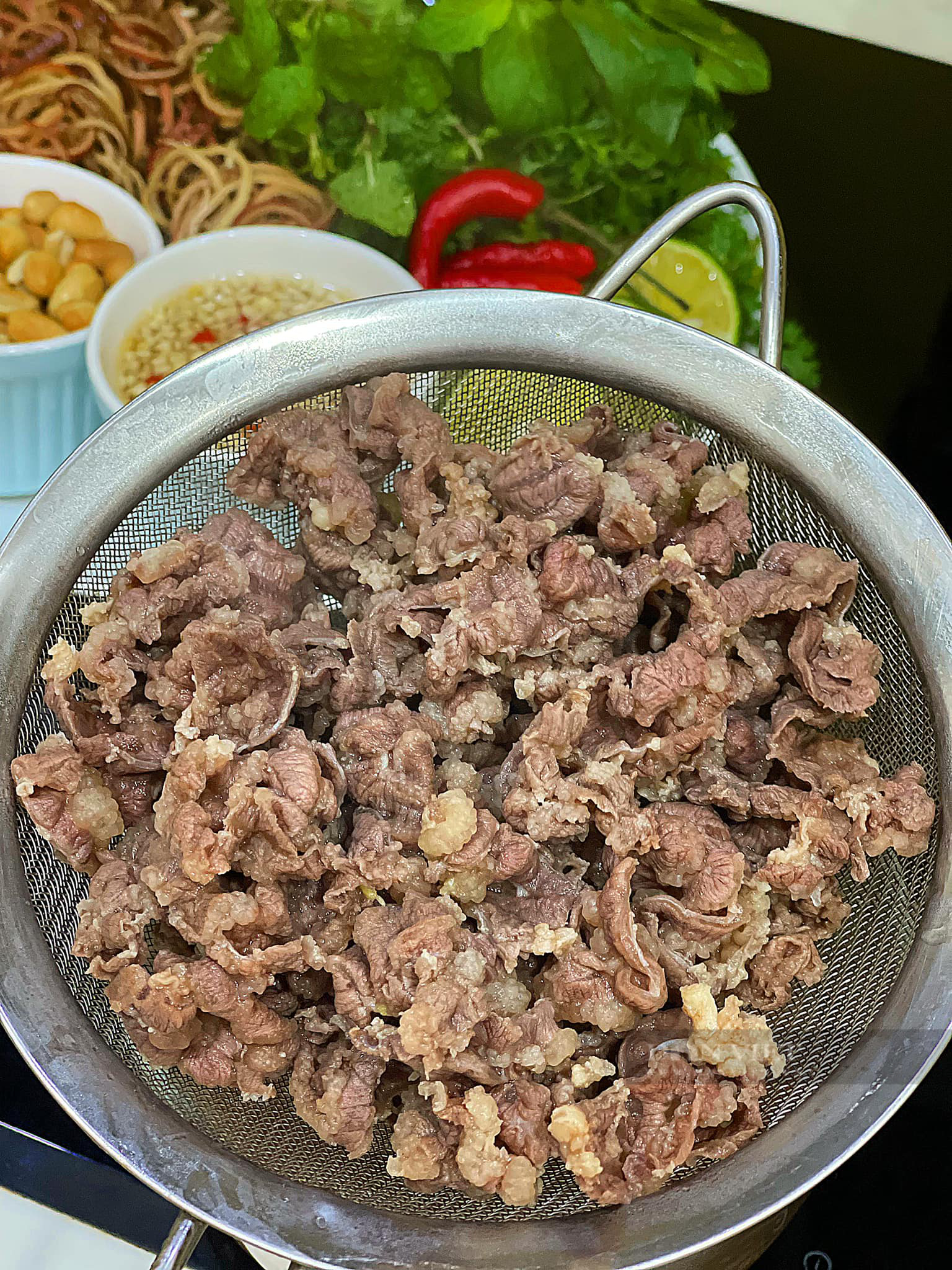 Loại hoa chứa cả kho dinh dưỡng, đánh tan sỏi thận, rất tốt cho mẹ bầu, trộn thịt bò ngon miễn chê- Ảnh 6.