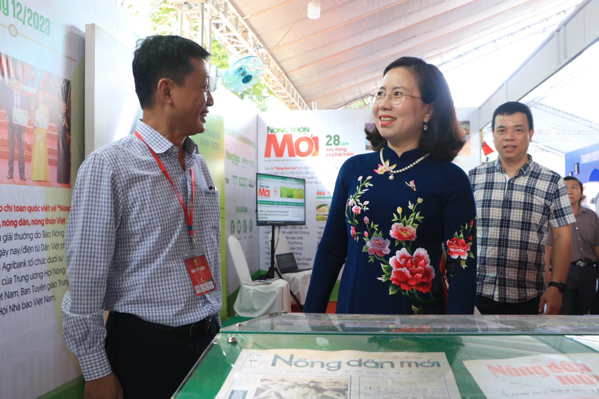 Phó Chủ tịch T.Ư HND Việt Nam Bùi Thị Thơm kỳ vọng sự phát triển mạnh mẽ của Báo Nông thôn Ngày nay/Dân Việt- Ảnh 1.