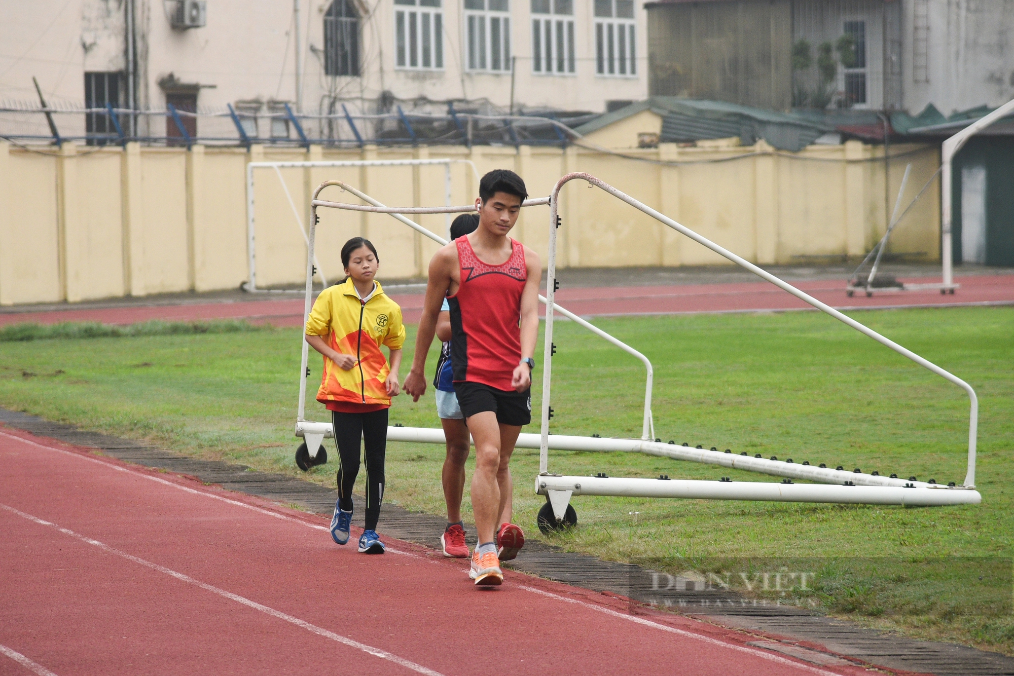 Hiện trạng sân vận động Hà Đông trước thông tin được tổ chức V-League- Ảnh 3.