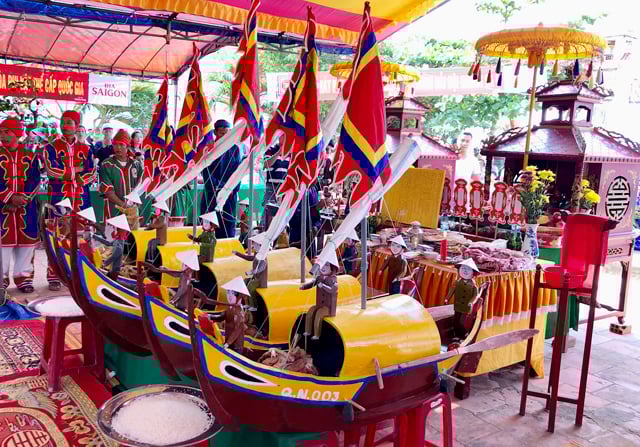 Lễ Khao lề thế lính Hoàng Sa, điểm nhấn cho đảo du lịch Lý Sơn- Ảnh 3.