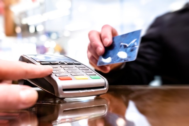 Vụ vay 8,5 triệu 'ôm nợ' 8,8 tỷ đồng: Phân biệt loại thẻ, trách nhiệm ngân hàng- Ảnh 1.