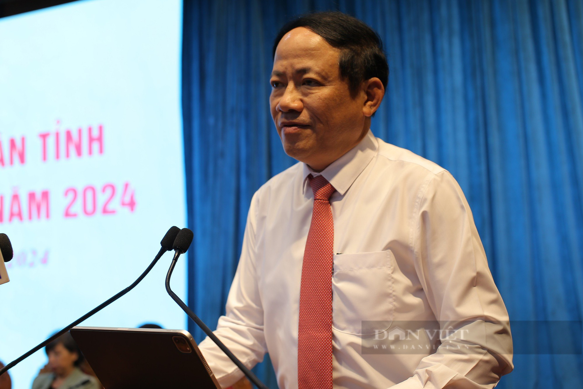 Chủ tịch Phạm Anh Tuấn: "Tại sao phải nghĩ phấn đấu bằng Đà Nẵng, TP.HCM, tôi nghĩ Bình Định phải như Paris"- Ảnh 1.