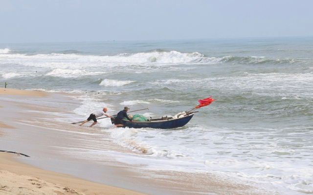 Quảng Ngãi: Ốc ruốc “lộc biển” mang thu nhập nhiều triệu đồng/ngày cho ngư dân biển ngang Đức Minh - Ảnh 4.