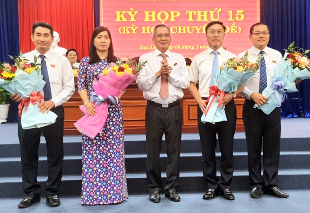 Bí thư Thành ủy và Bí thư Huyện ủy được phê chuẩn kết quả bầu giữ chức Phó Chủ tịch UBND tỉnh- Ảnh 1.
