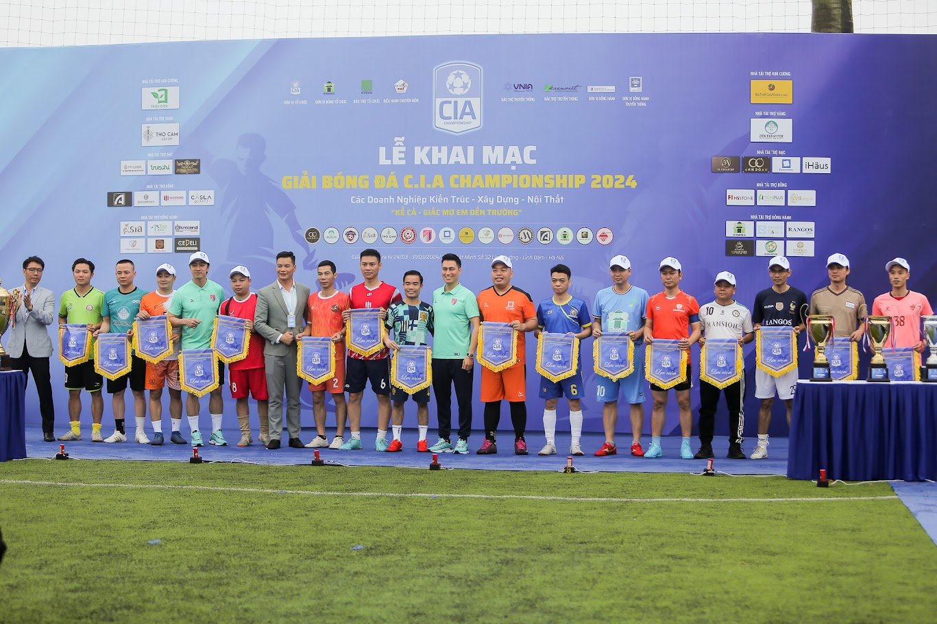 Khai mạc giải bóng đá C.I.A Championship 2024 gây quỹ xây trường học vùng cao- Ảnh 2.