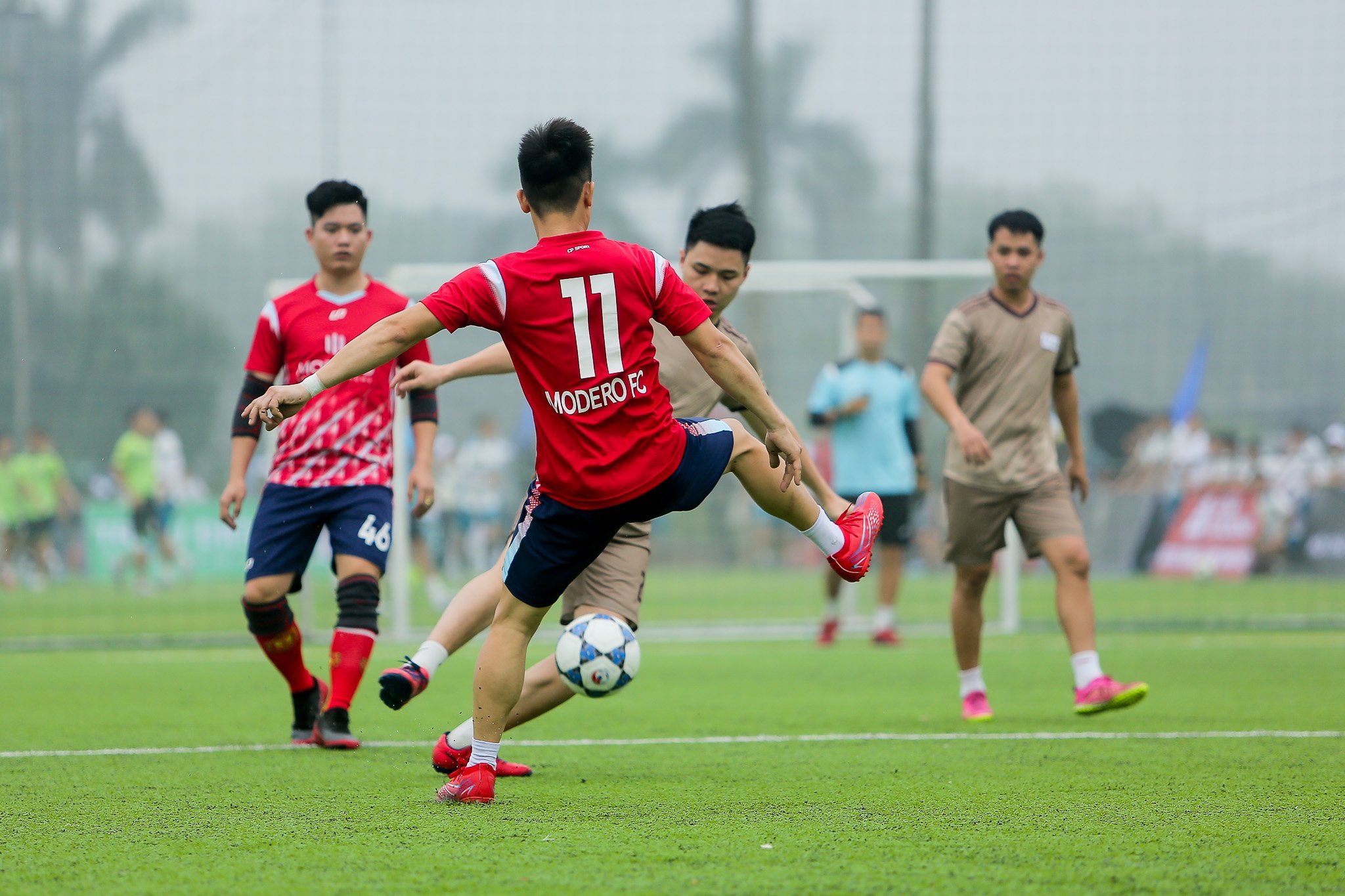 Khai mạc giải bóng đá C.I.A Championship 2024 gây quỹ xây trường học vùng cao- Ảnh 3.