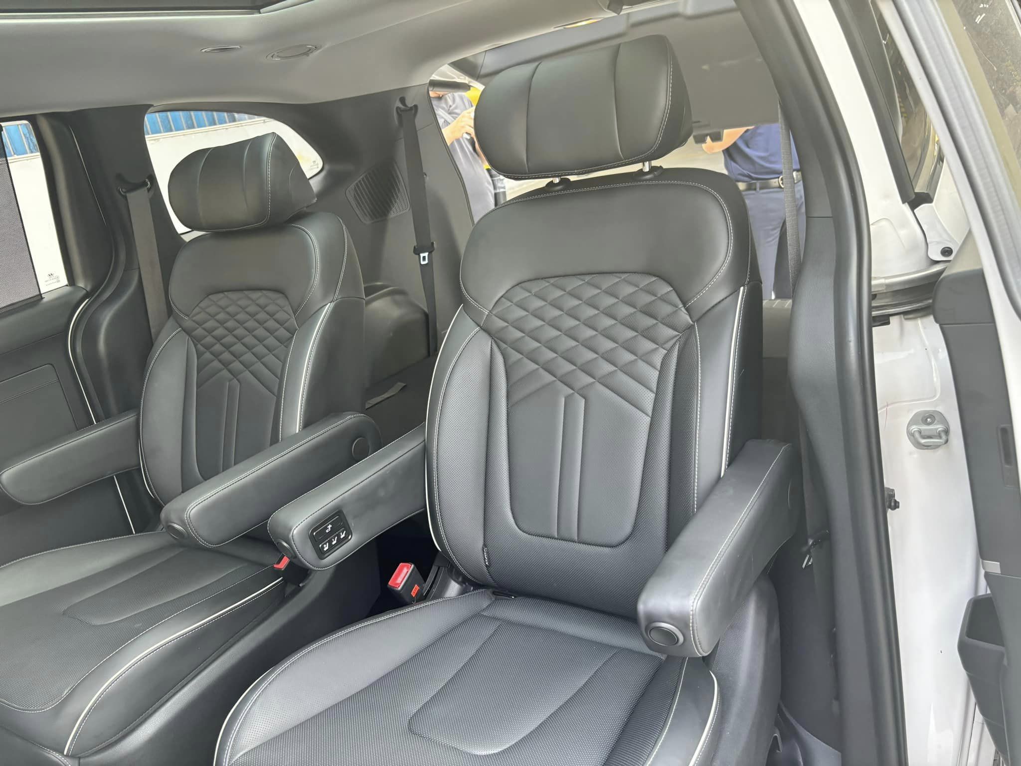 Hyundai Custin lướt đầu tiên rao bán giá khó tin- Ảnh 6.