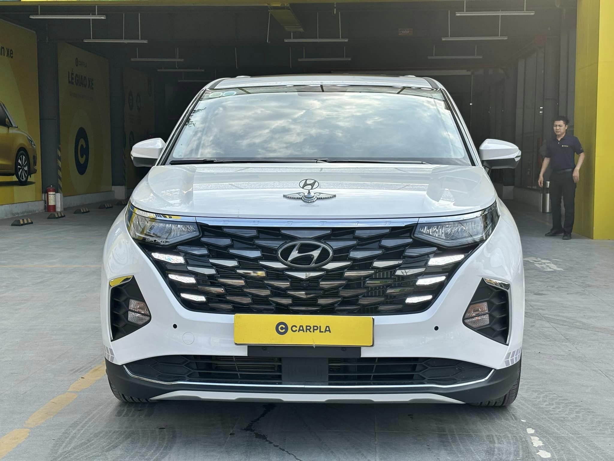 Hyundai Custin lướt đầu tiên rao bán giá khó tin- Ảnh 2.