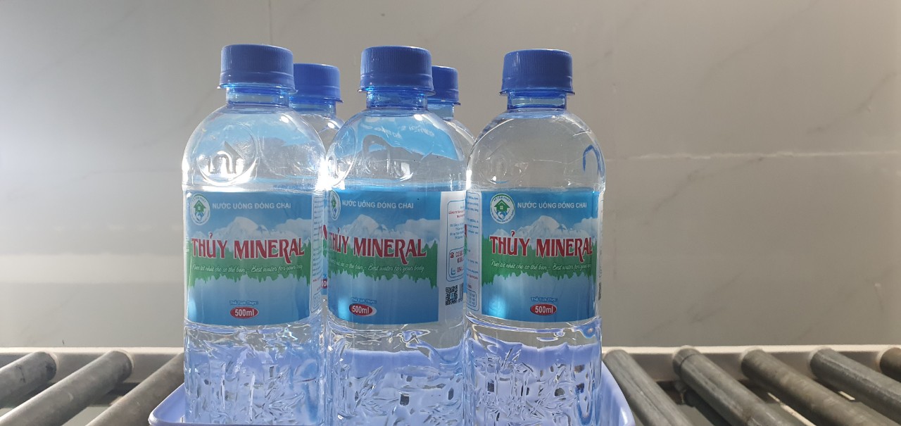 Nước uống đóng chai của một doanh nghiệp tại TP.Cam Ranh đạt OCOP 3 sao- Ảnh 3. Nước uống đóng chai của một doanh nghiệp tại TP.Cam Ranh đạt OCOP 3 sao- Ảnh 3.
