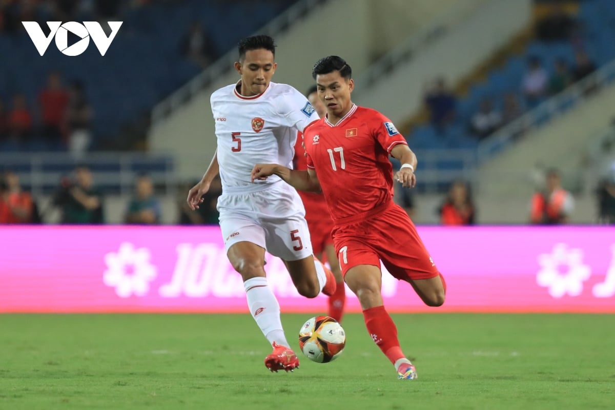 HLV Troussier chia tay ĐT Việt Nam, báo Pháp gọi đó là "tin sét đánh"- Ảnh 1.
