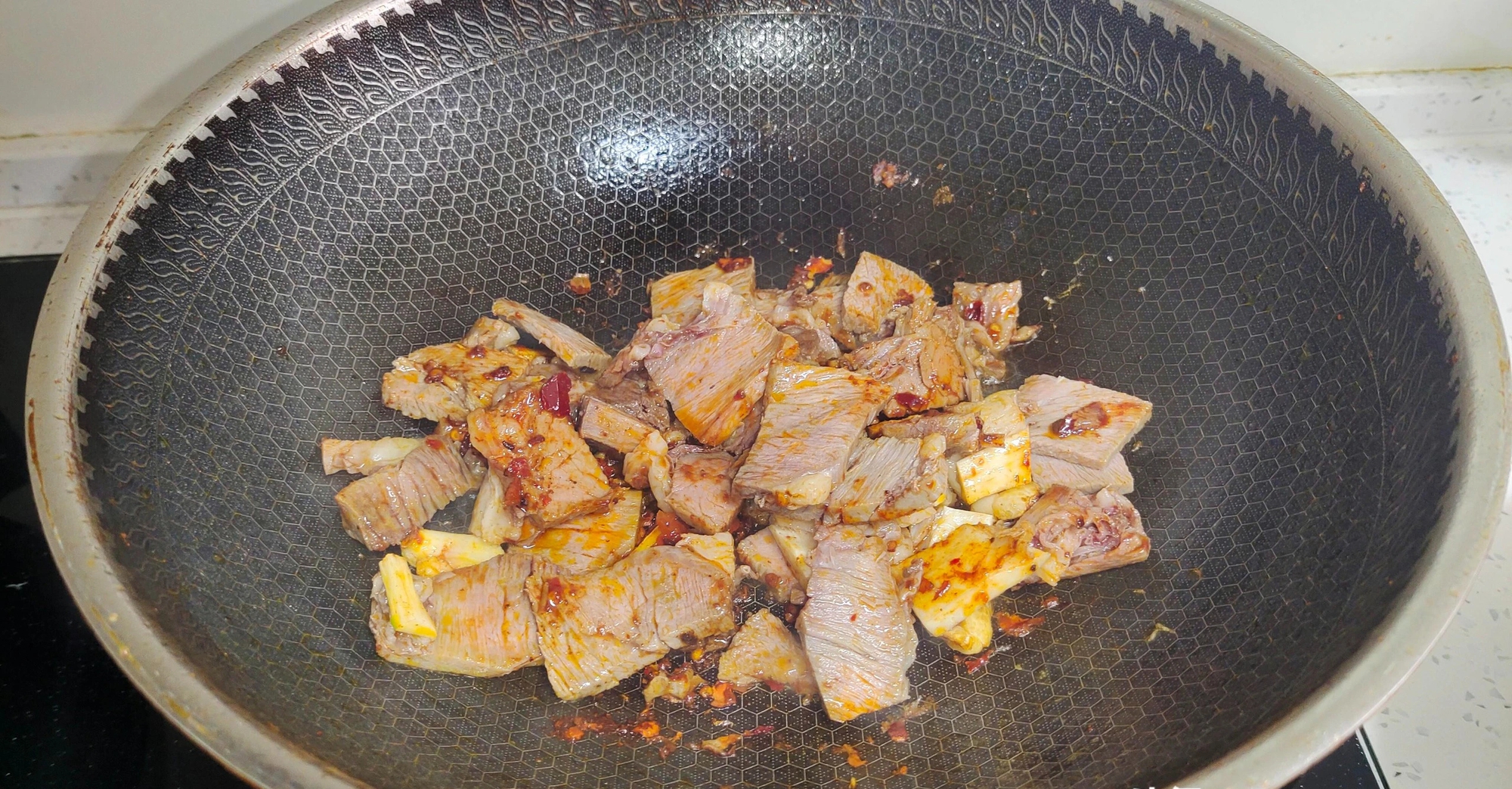 Loại rau "hoa hồng" lạ mắt, giòn ngọt, thanh nhiệt, giải độc, hầm thịt bò cực ngon- Ảnh 7.