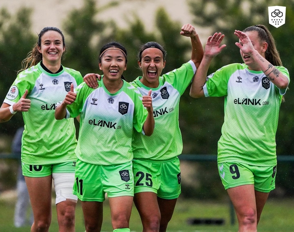 Huỳnh Như góp công giúp Lank FC thắng trận đầu tiên trong mùa giải- Ảnh 1.