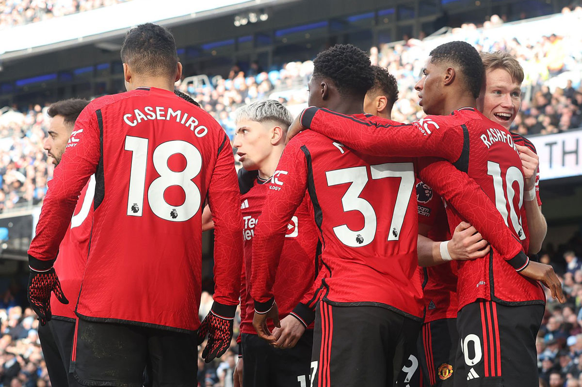 Ngược dòng đại thắng M.U, Man City tái hiện kỷ lục đáng nể- Ảnh 1.