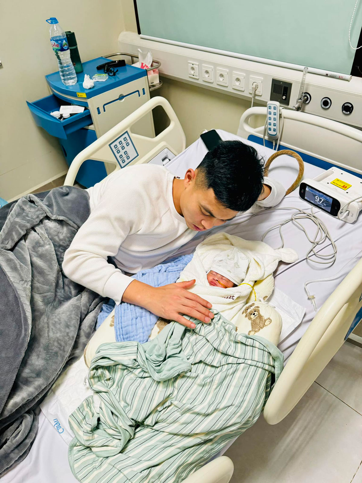 Tin tối (3/3): Hoàng Đức bị HLV Troussier loại khỏi ĐT Việt Nam?- Ảnh 3.