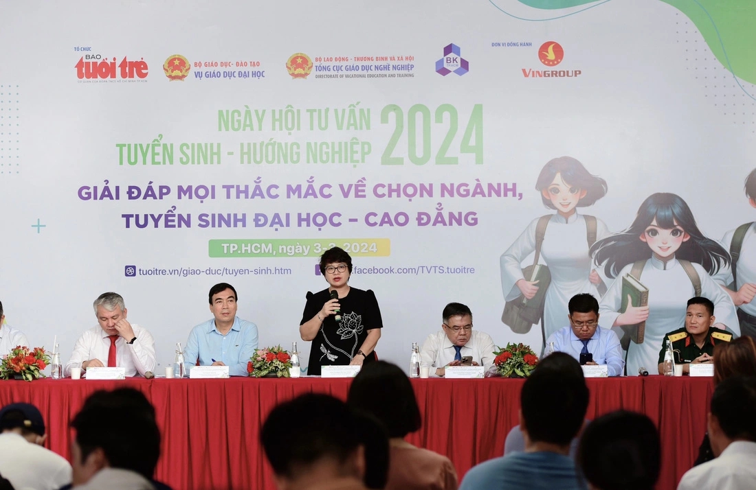 Bộ GDĐT sắp ban hành quy chế thi tốt nghiệp THPT 2024, tiết lộ nội dung điều chỉnh- Ảnh 1.