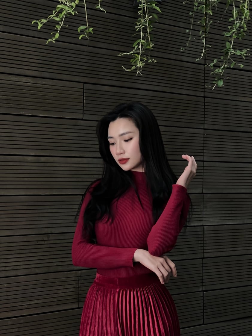 “Hot-girl" được Vũ Văn Thanh ôm chầm trước khi lên Porsche 4 tỷ là ai?- Ảnh 7.