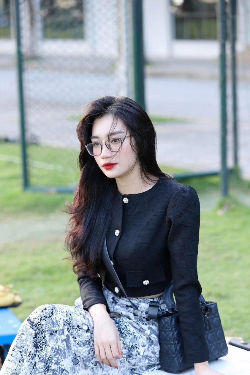 “Hot-girl" được Vũ Văn Thanh ôm chầm trước khi lên Porsche 4 tỷ là ai?- Ảnh 10.