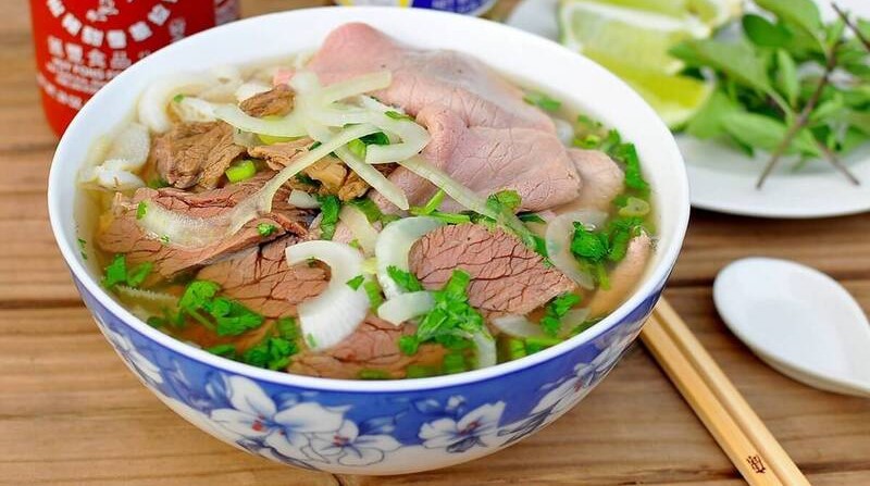 Những món quà vặt không nên bỏ lỡ khi về Nam Định  - Ảnh 2.