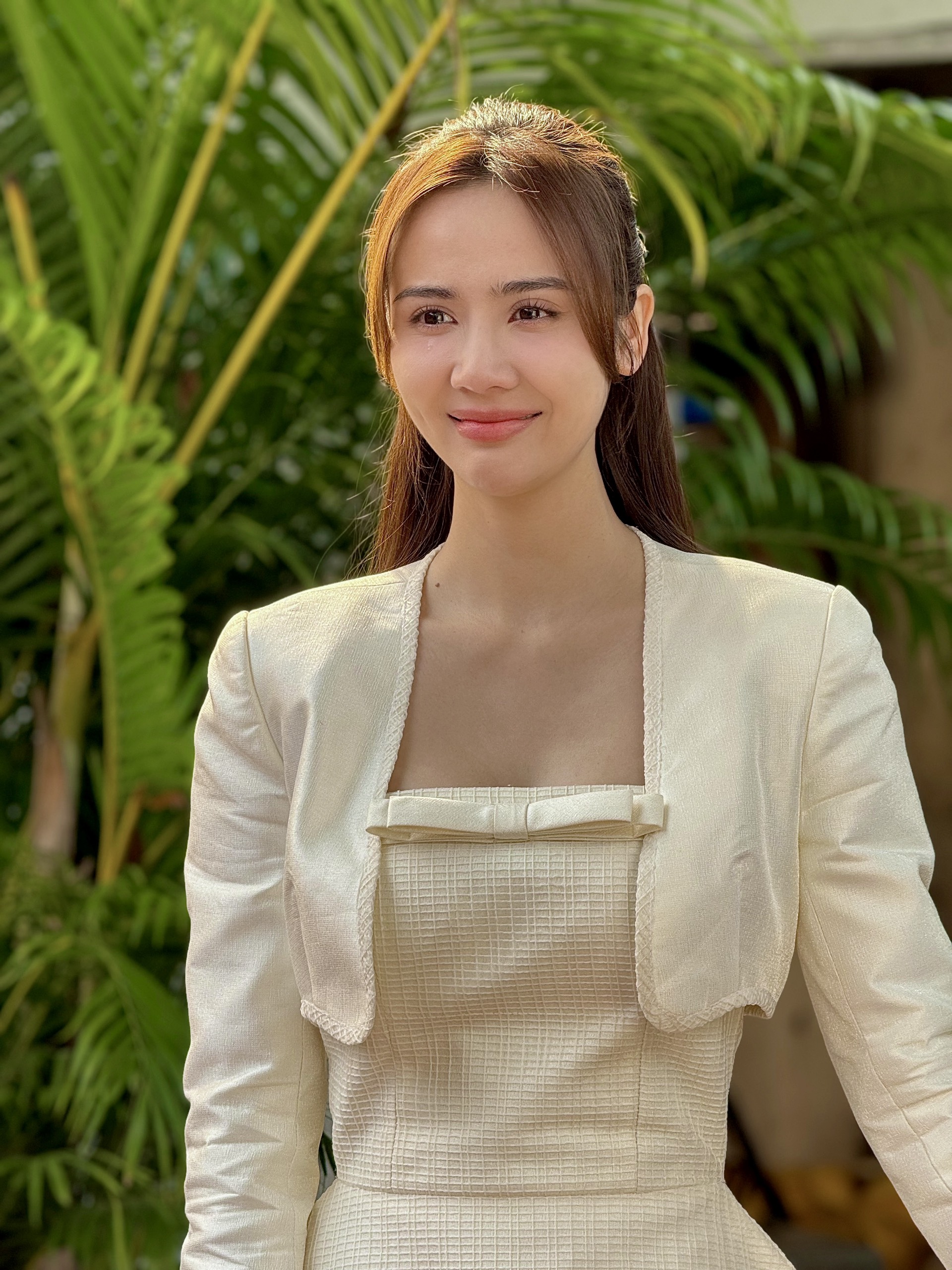 Phía sau màn khóa môi “ngọt như đường cát” của Phan Minh Huyền và Mạnh Trường - Ảnh 3.