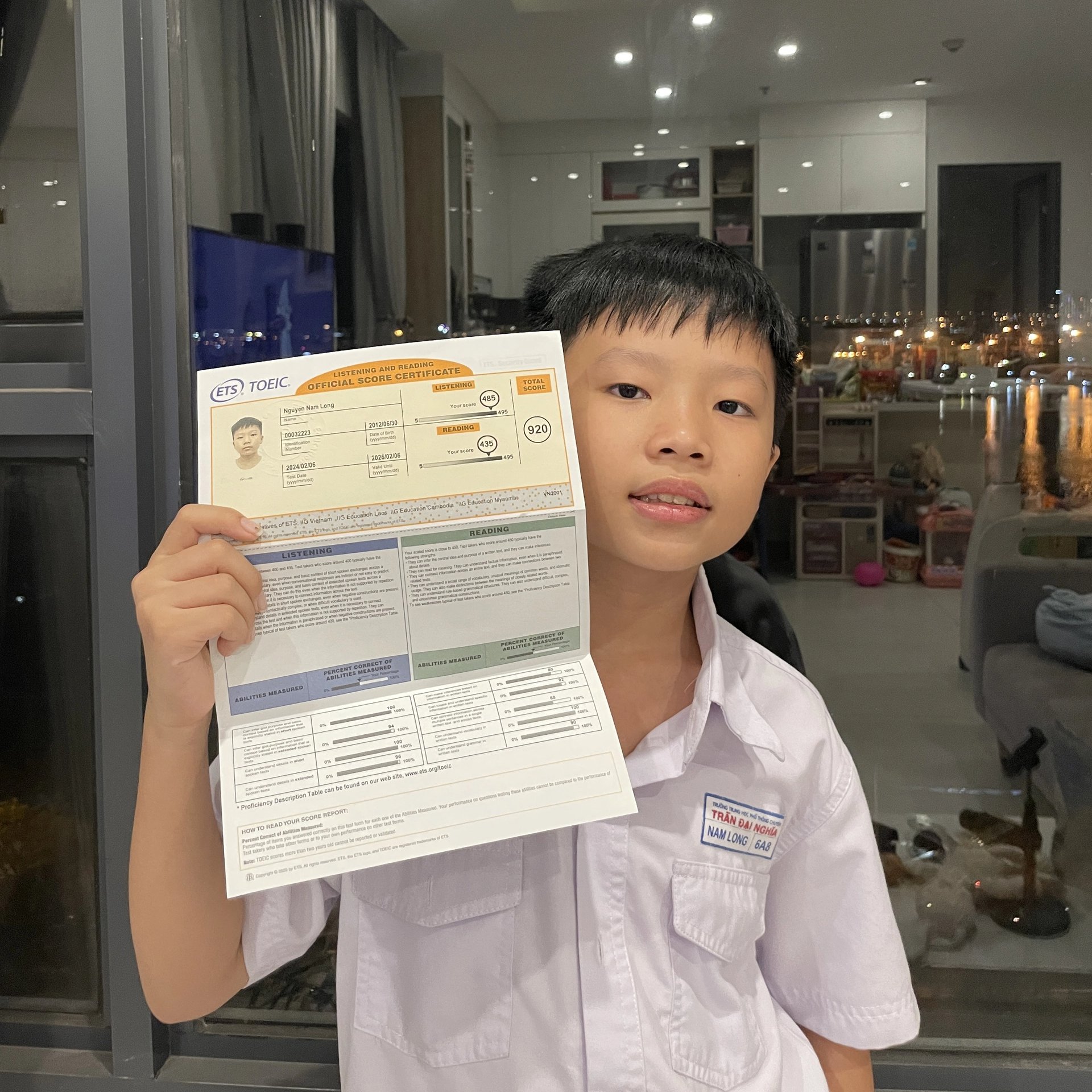 Cậu bé lớp 6 "gây choáng" vì lập trình ngang sinh viên năm cuối, TOEIC 920 và tiếp tục thi IELTS- Ảnh 1.