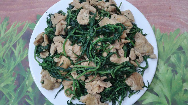 Thời tiết thất thường, nên ăn loại rau này để trị bệnh đau đầu và giảm đau xương khớp- Ảnh 3. Thời tiết thất thường, nên ăn loại rau này để trị bệnh đau đầu và giảm đau xương khớp- Ảnh 3.