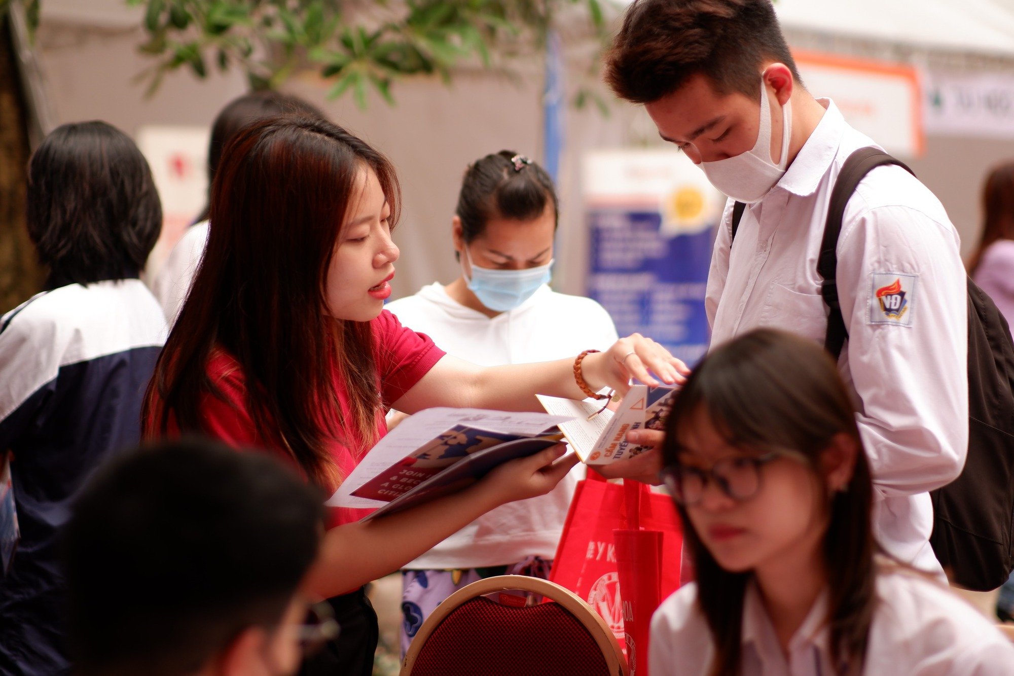 Học viện Ngân hàng công bố đề án tuyển sinh 2024, có xét học bạ không?- Ảnh 1.