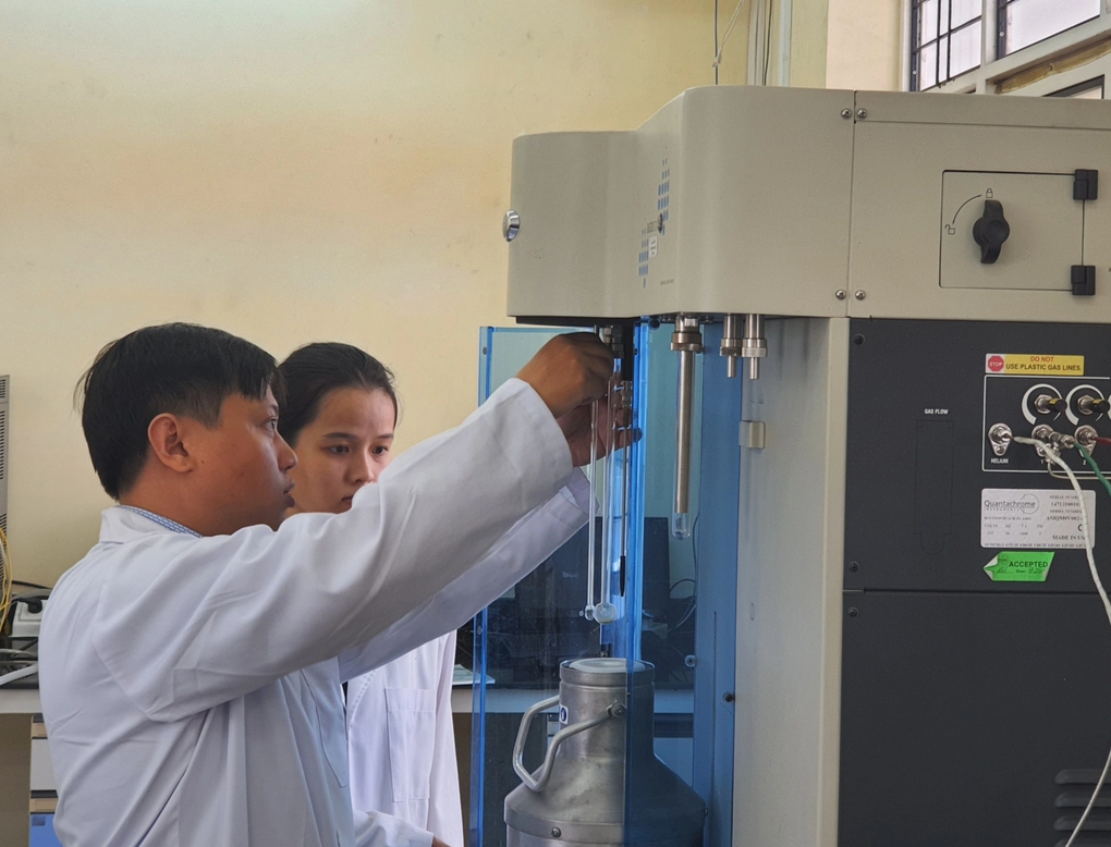 Chi nửa tỷ đồng hỗ trợ, trường đại học mong "săn" nhân tài- Ảnh 3.