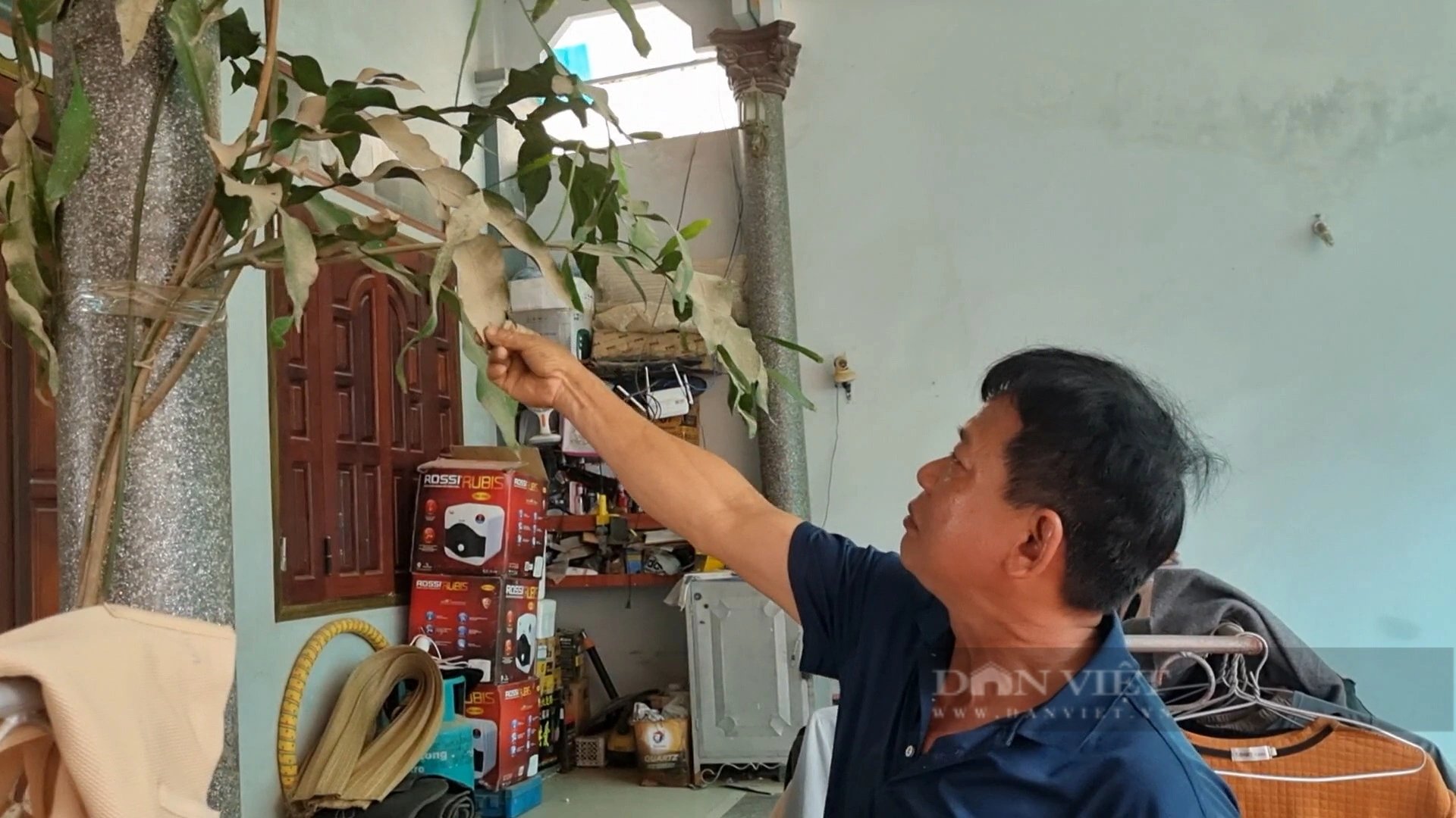 Dân khốn khổ vì xe tải chở cát hoành hành qua xã Thịnh Minh (TP Hòa Bình)- Ảnh 4.
