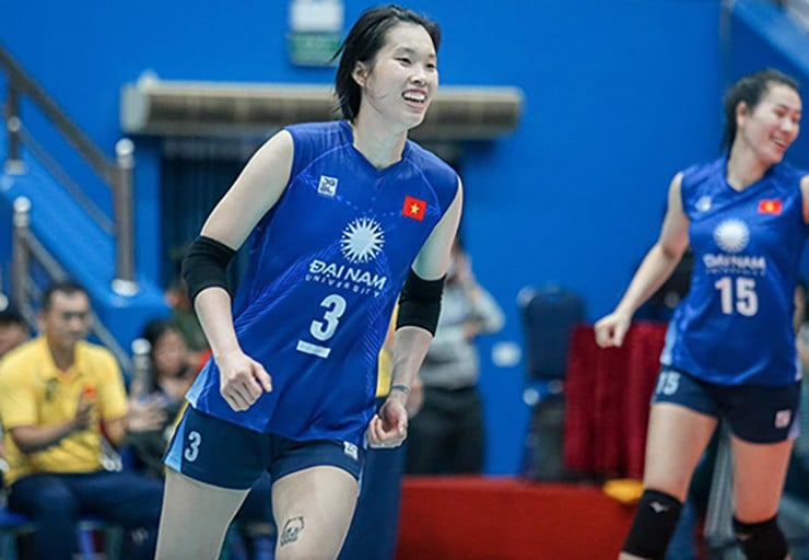 Hàng loạt “đại gia” xếp hàng săn chữ ký của “khủng long” Thanh Thuý 1m93- Ảnh 2.