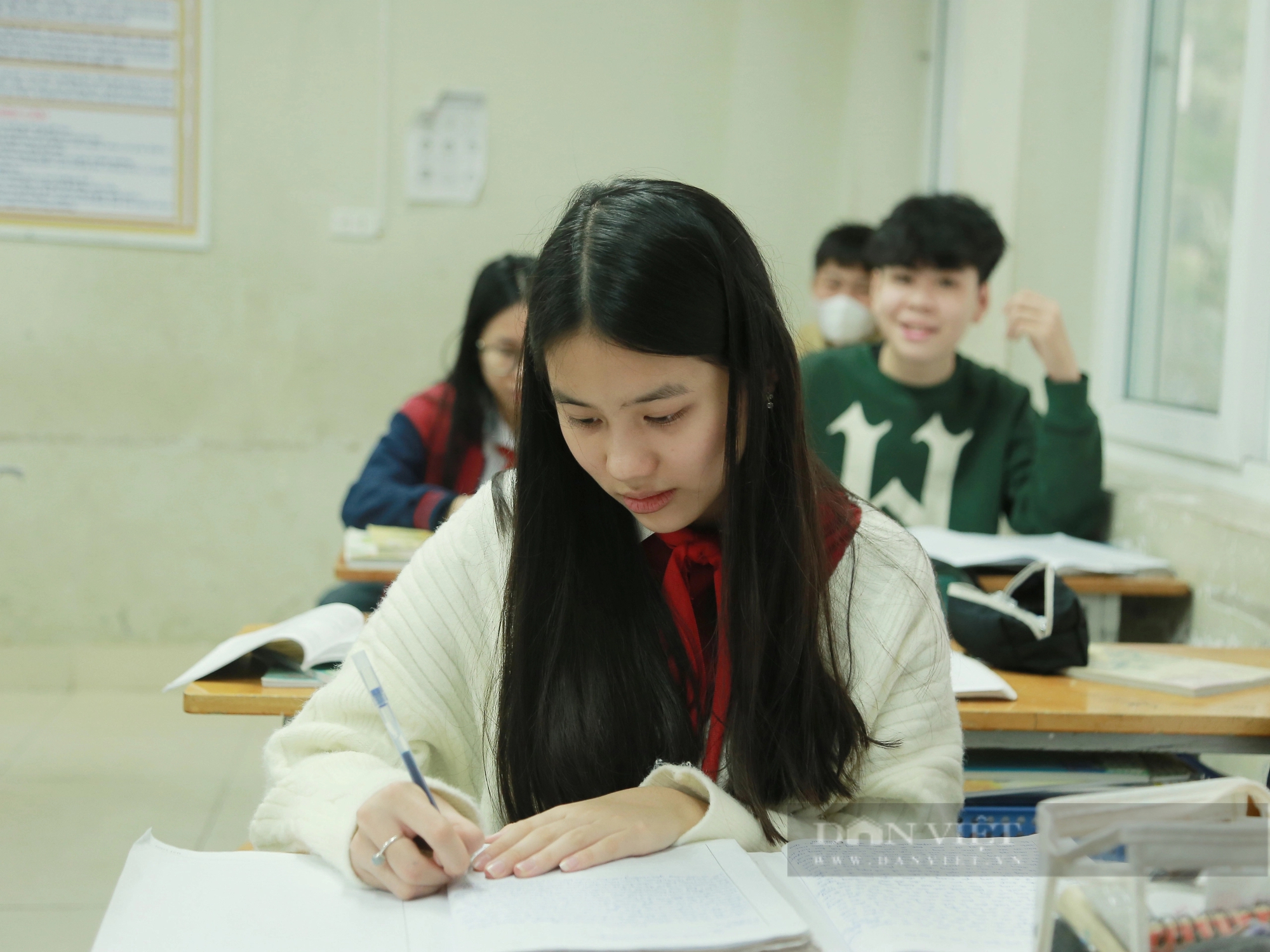 Phân luồng học sinh thi vào lớp 10: "Giáo viên THCS không đủ năng lực tư vấn hướng nghiệp"- Ảnh 1.