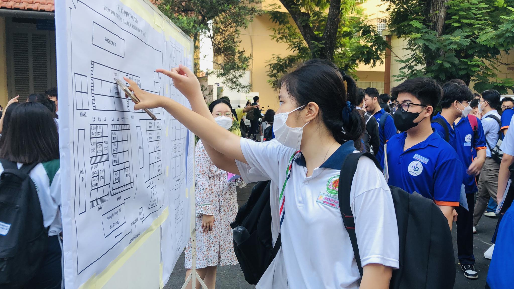 Điểm sàn đánh giá năng lực 2024 của gần 40 trường đại học: Cao nhất bao nhiêu?- Ảnh 1.