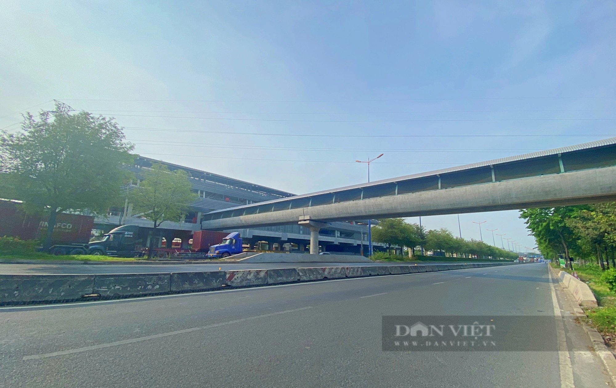9 cầu đi bộ kết nối ga Metro số 1 TP.HCM trước ngày về đích - Ảnh 3.
