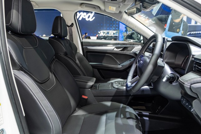 Mẫu xe hybrid rẻ nhất phân khúc B sắp cập bến Việt Nam- Ảnh 8.