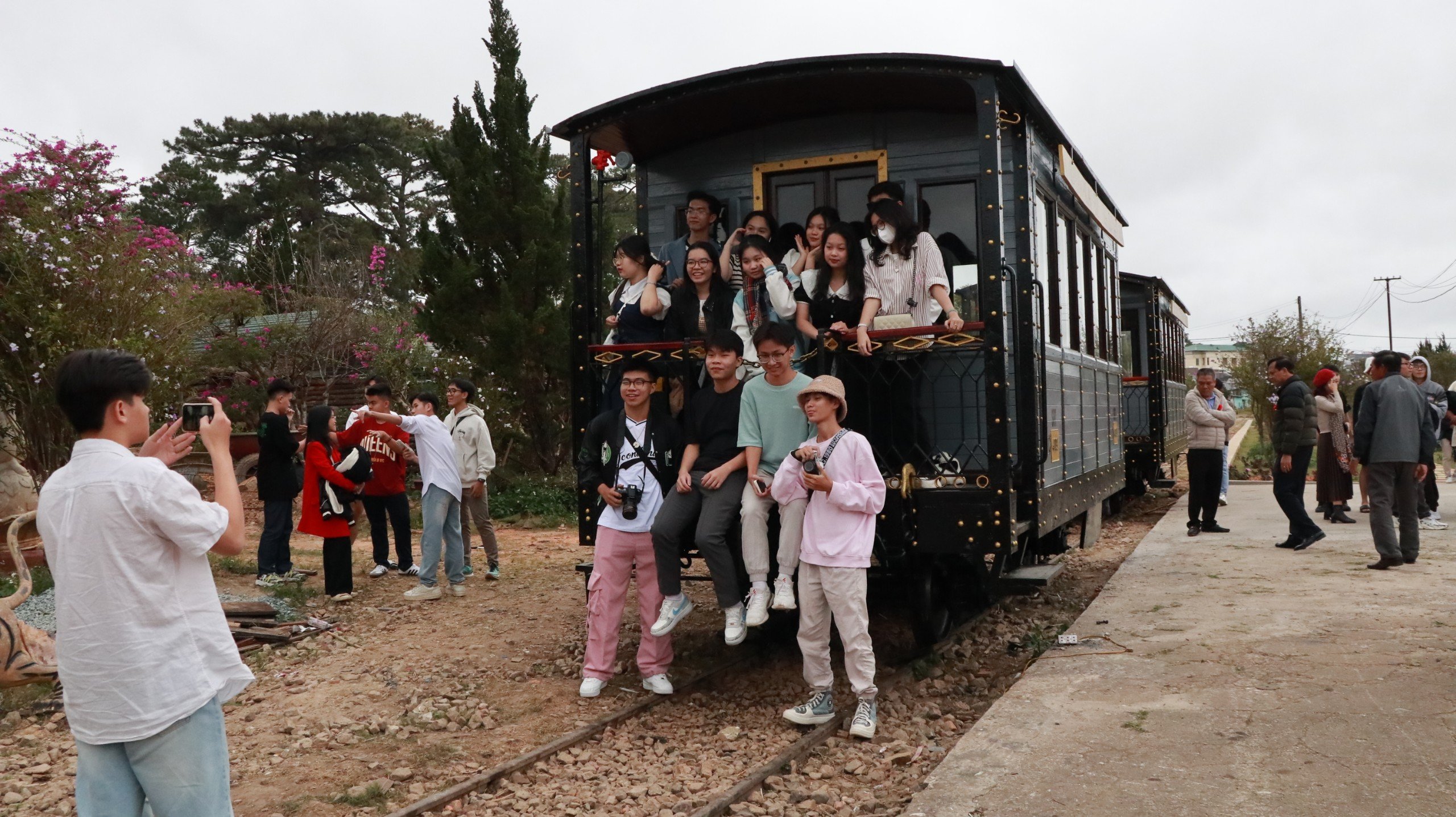 “Hành trình đêm Đà Lạt” mang đến sự mới lạ cho thành phố ngàn hoa- Ảnh 4.