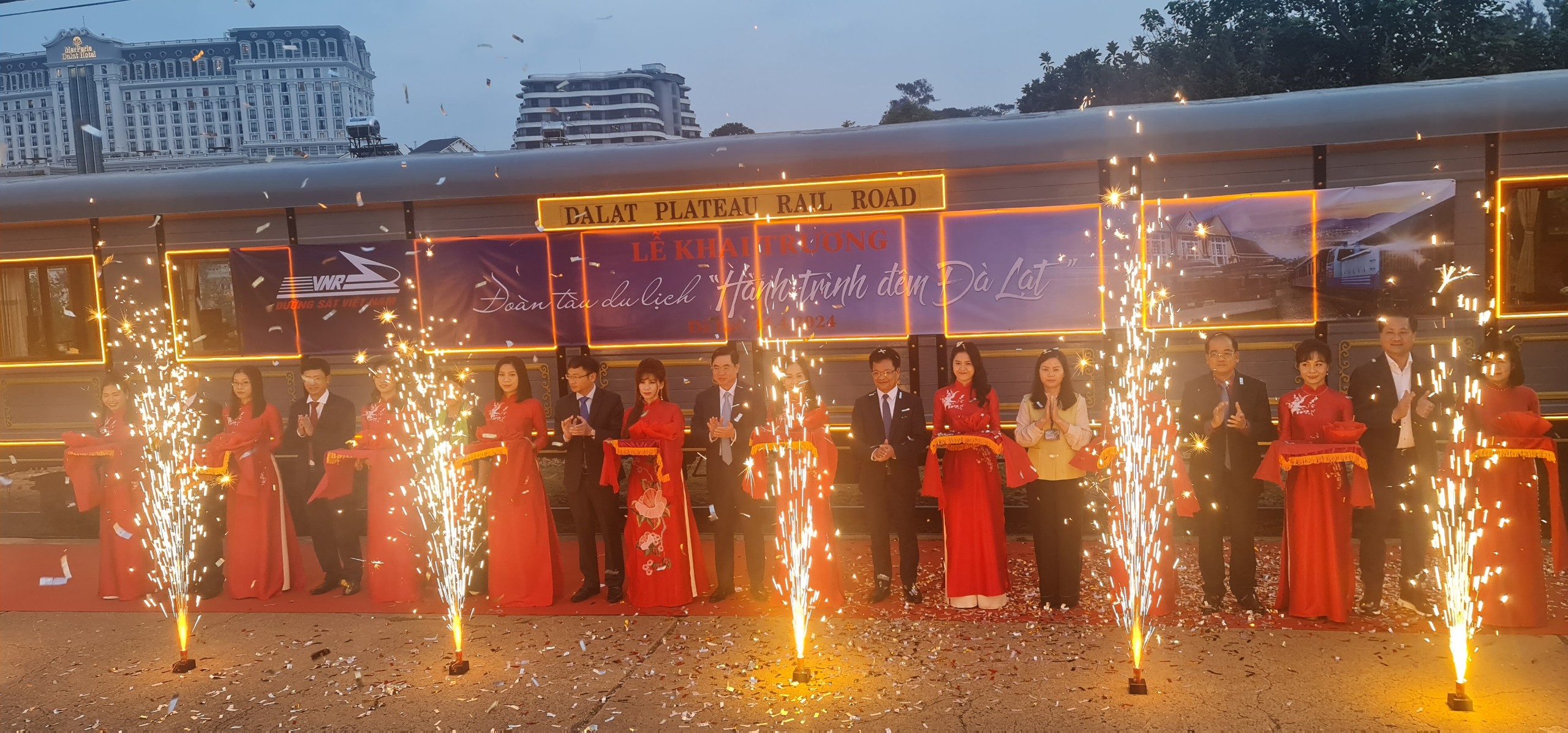 “Hành trình đêm Đà Lạt” mang đến sự mới lạ cho thành phố ngàn hoa- Ảnh 1.