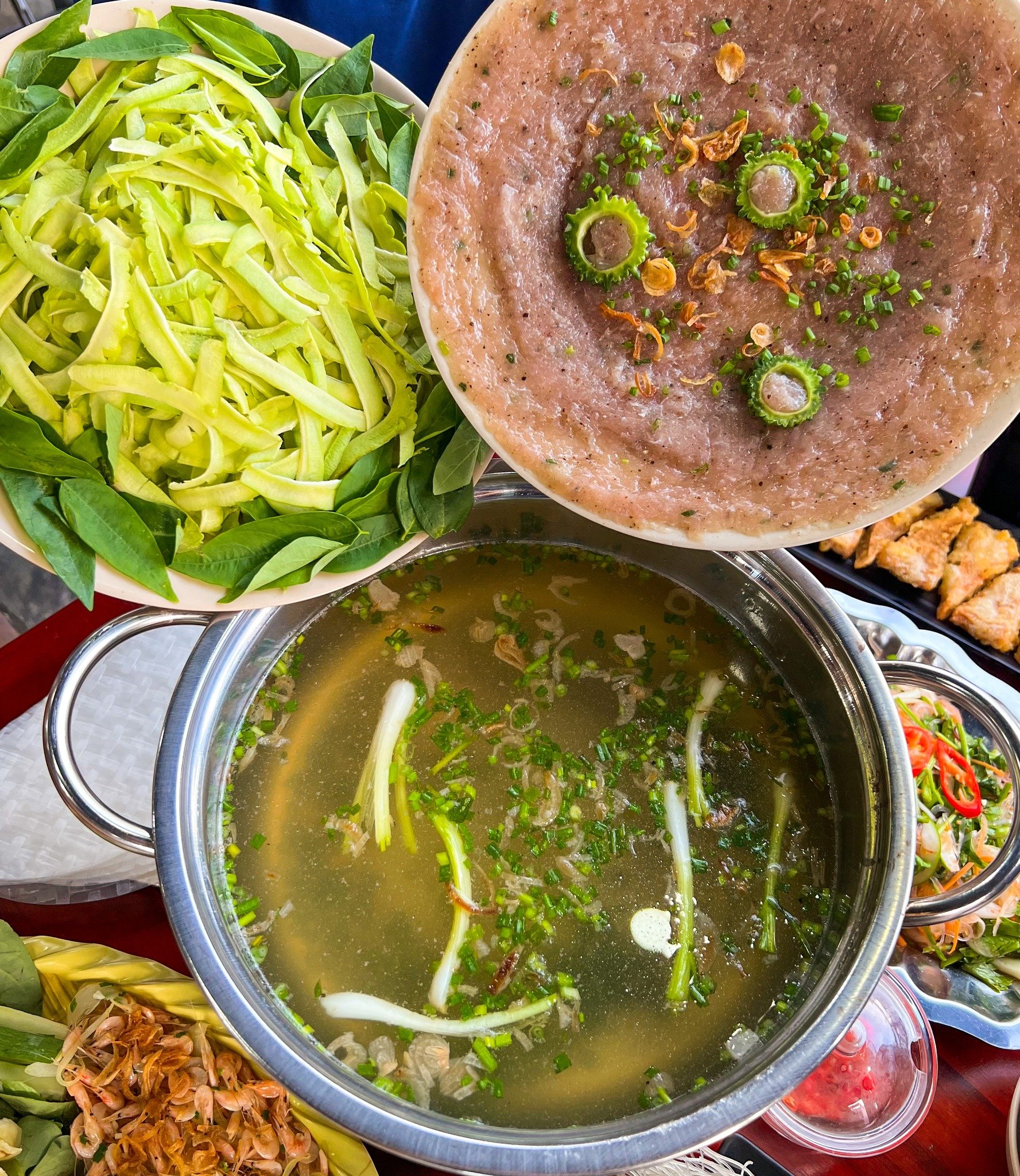 Cùng họ cá rồng nhưng số phận hẩm hiu, chỉ để lợn ăn; dân quê dùng 1 chiêu, người thành phố 'phát cuồng'- Ảnh 9. Cùng họ cá rồng nhưng số phận hẩm hiu, chỉ để lợn ăn; dân quê dùng 1 chiêu, người thành phố 'phát cuồng'- Ảnh 9.