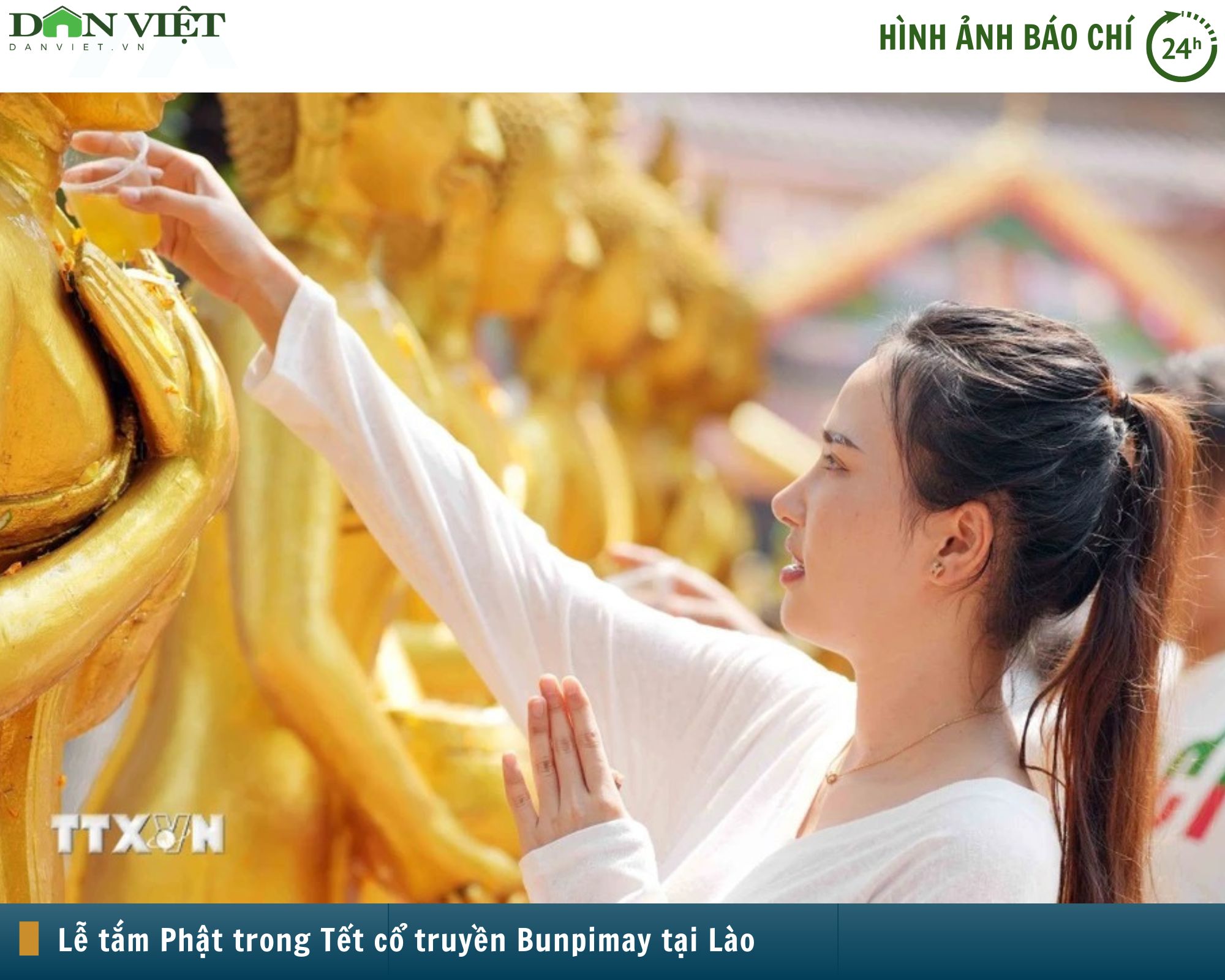 Hình ảnh báo chí 24h: Nghi lễ tắm Phật độc đáo trong Tết cổ truyền Bunpimay- Ảnh 1.
