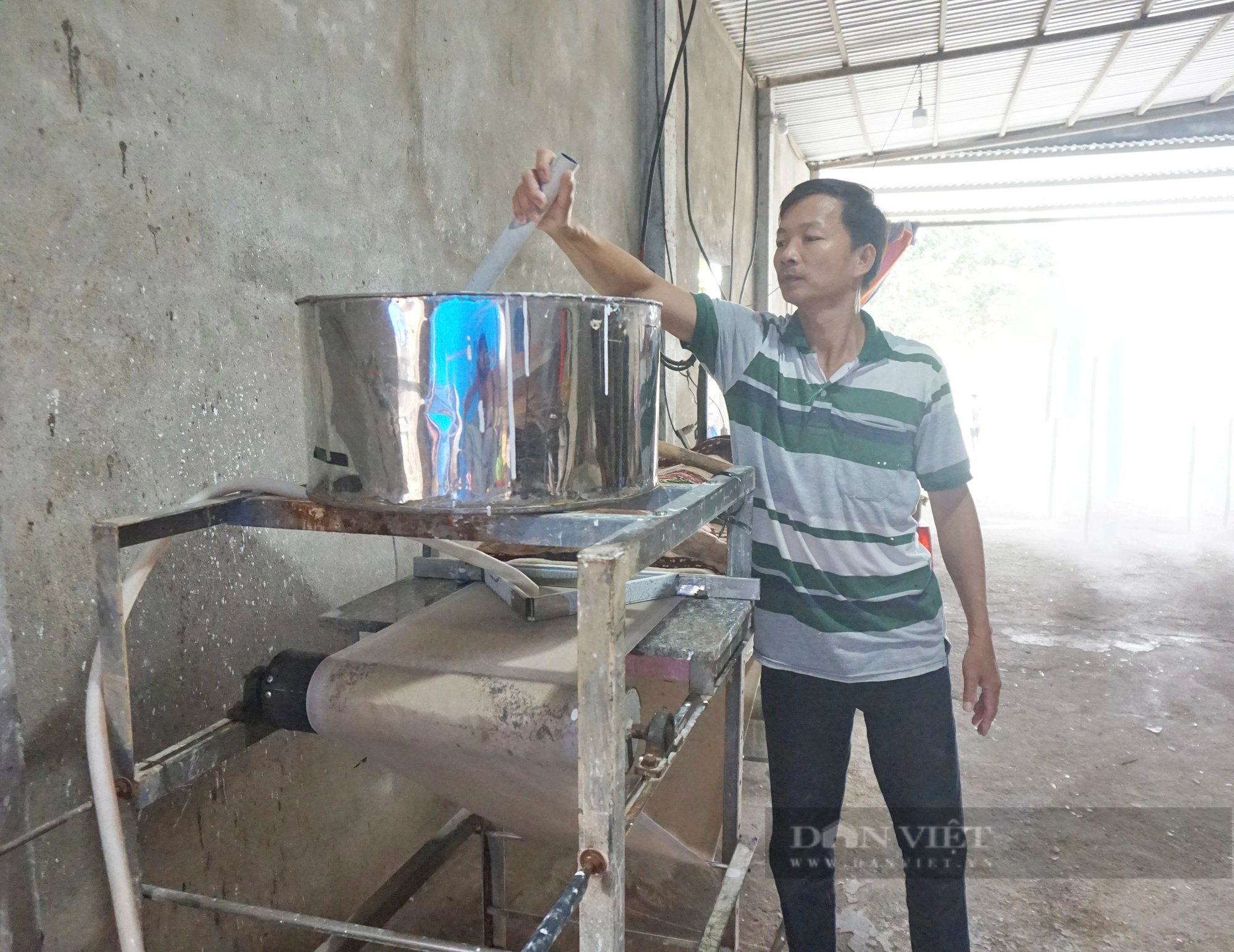 Đà Nẵng: Một kỹ sư cầu đường bỏ nghề về quê “đổi đời” nhờ nối nghề cha truyền- Ảnh 3.