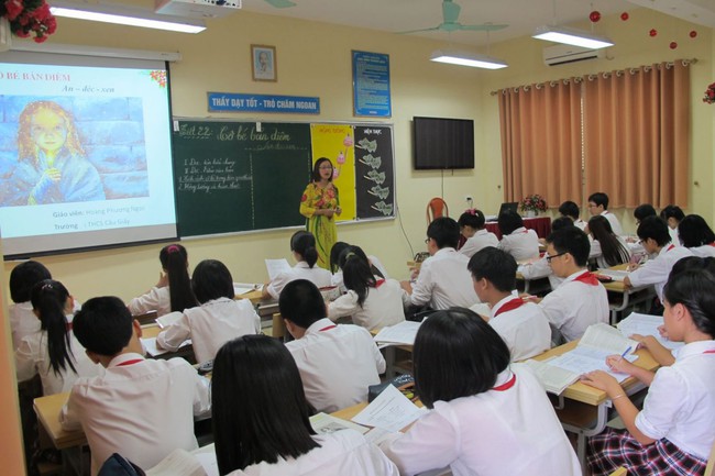 Lương giáo viên từ 1/7/2024 sau cải cách: Đây là nhóm giáo viên đang lo lắng nhiều nhất - Ảnh 1.