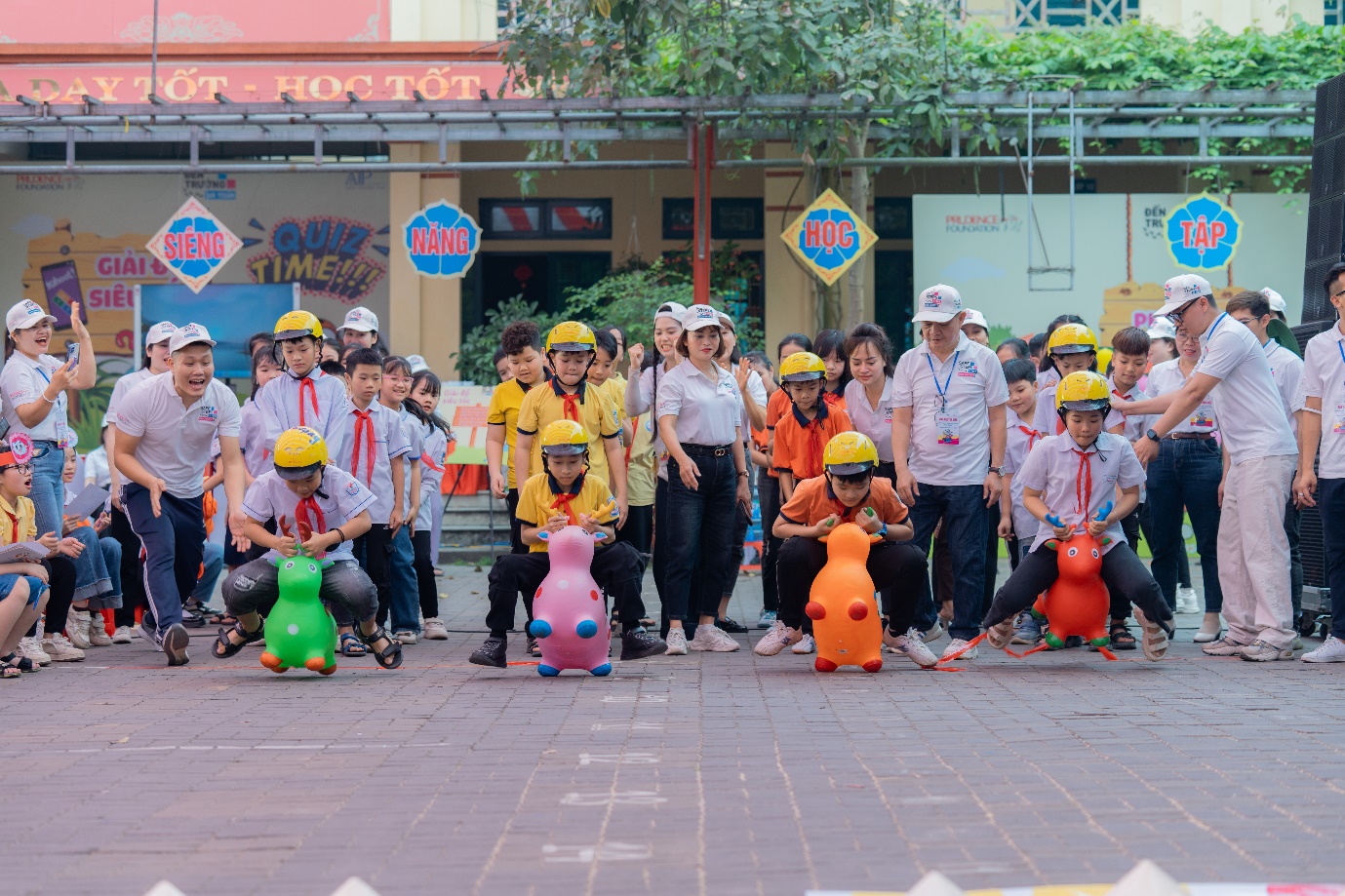 Prudential xây dựng thói quen, hành vi tham gia giao thông an toàn cho học sinh tiểu học.- Ảnh 4.