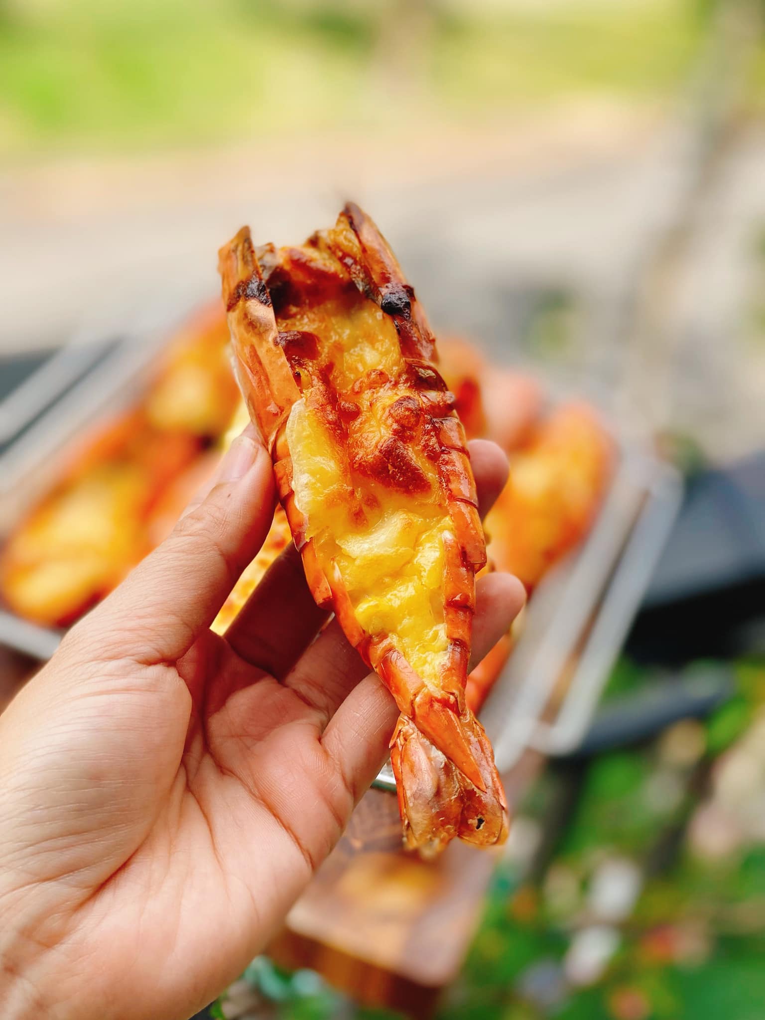 Cách làm tôm nướng pho mai béo ngậy, thơm nức- Ảnh 2.