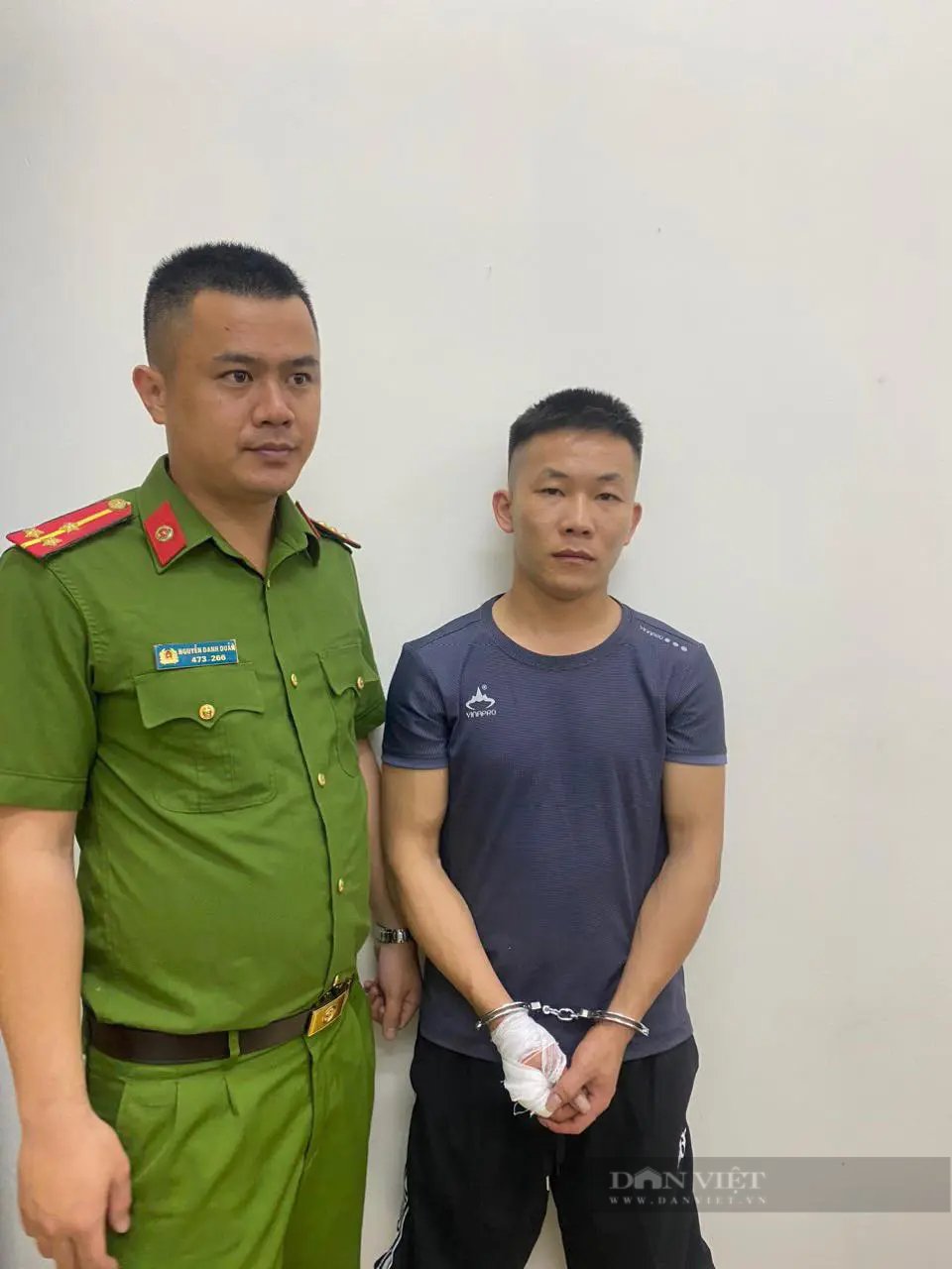 Danh tính nghi phạm bịt mặt, dùng búa cướp tiệm vàng ở Hà Tĩnh vừa sa lưới- Ảnh 3.