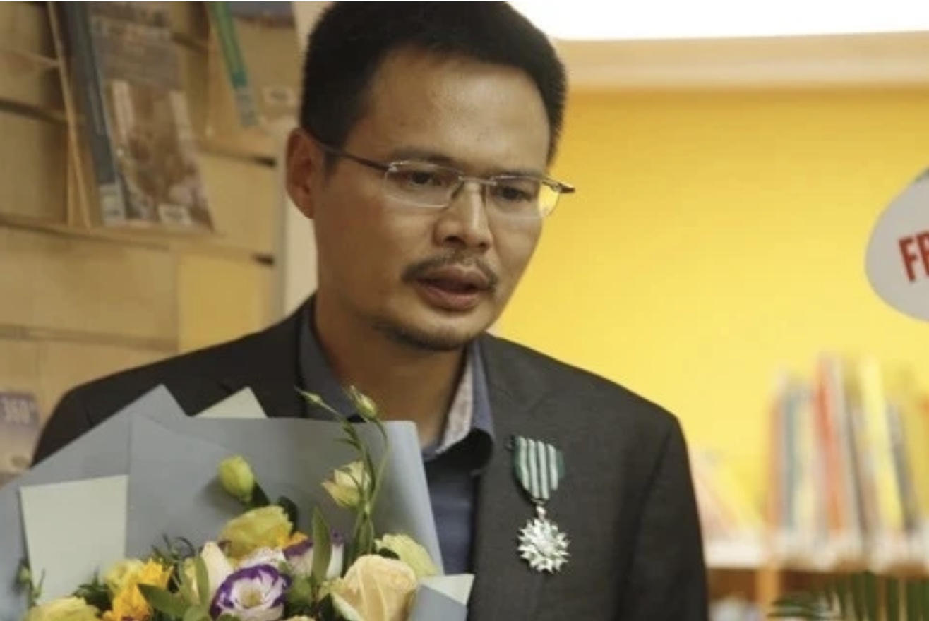 Giám đốc Nhã Nam xin lỗi, khẳng định "không vượt quá giới hạn đạo đức" với nhân viên nữ- Ảnh 1.