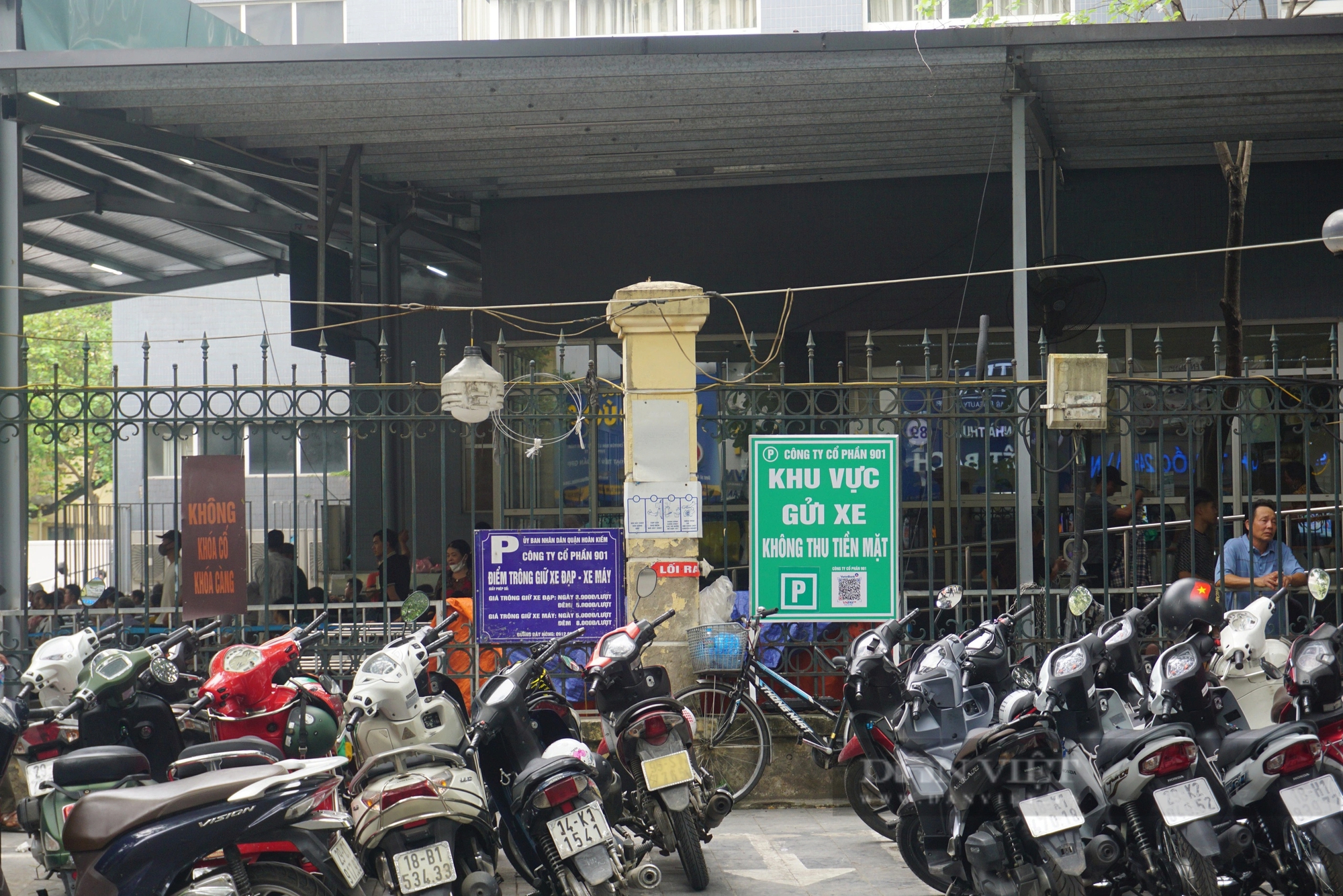 Thu phí gửi xe không dùng tiền mặt ở Hà Nội, gian lận có bị triệt tiêu?- Ảnh 3.