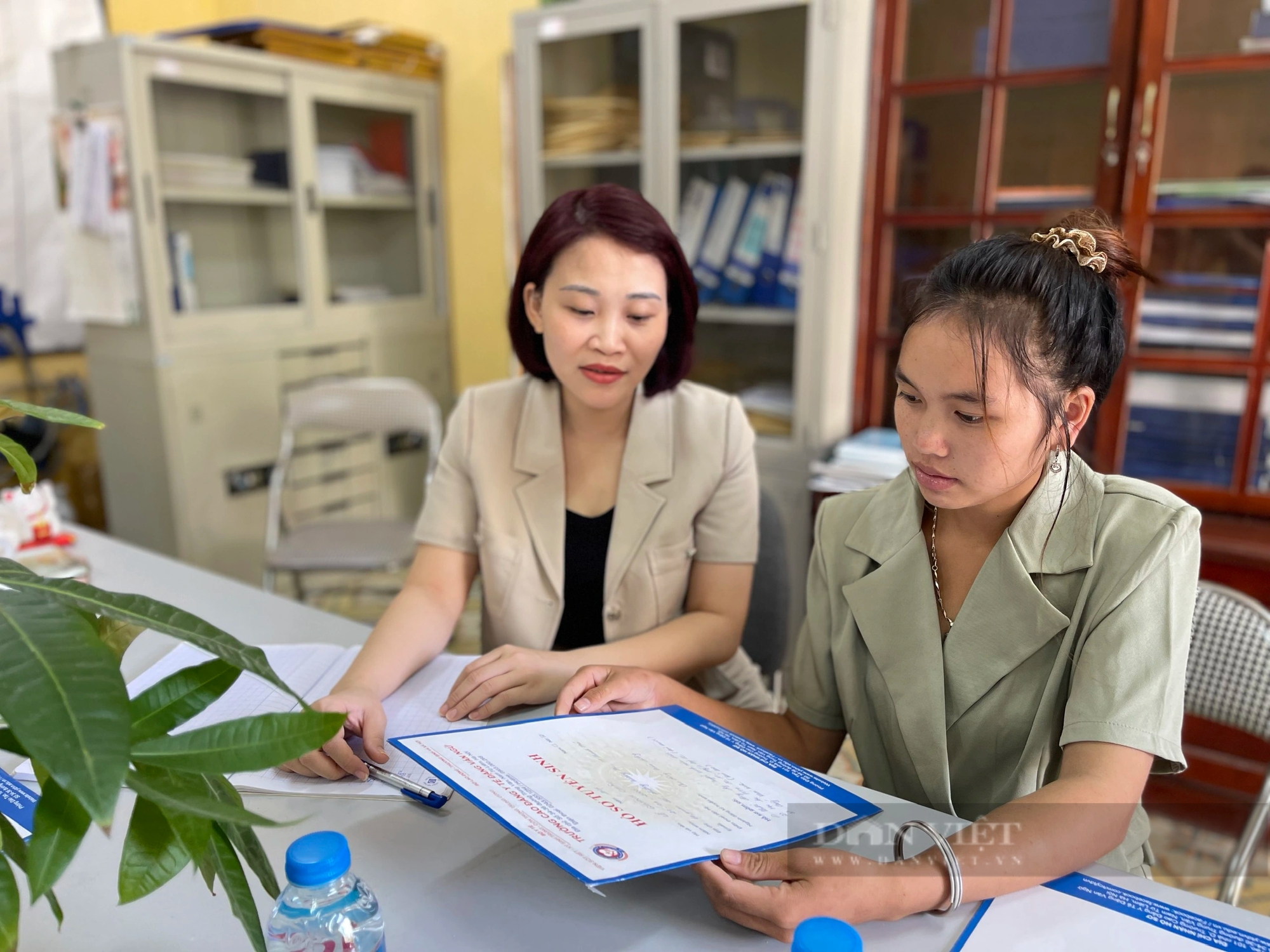 TS.BS Nguyễn Thị Hồng Liên: "Thí sinh cần tìm hiểu kỹ trước khi chọn ngành, chọn trường"- Ảnh 2.