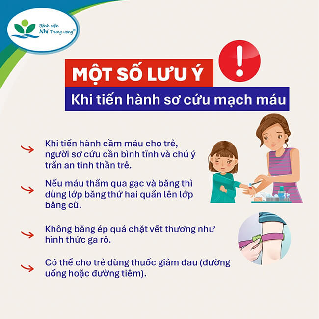 Tai nạn ở trường học, bé trai 11 tuổi suýt mất một bàn tay - Ảnh 4.